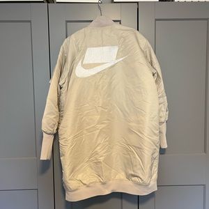 NWOT Nike large sportswear coat. Oversized will fit xl